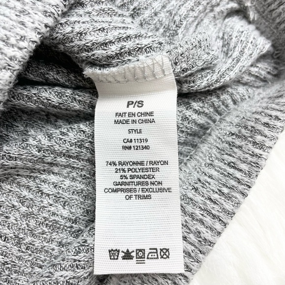 Garage Mock Neck Ribbed Sweater Size Small - Picture 6 of 6